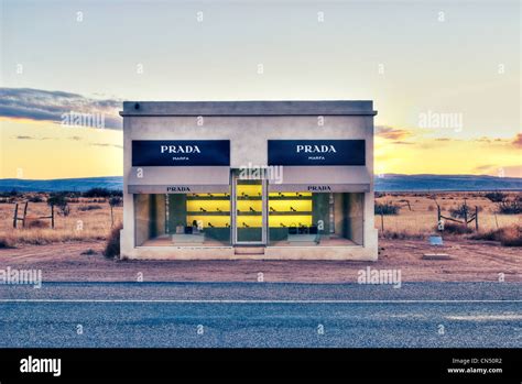 prada marfa valentine tx.